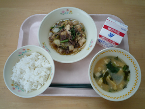 横浜市立洋光台第三小学校の給食